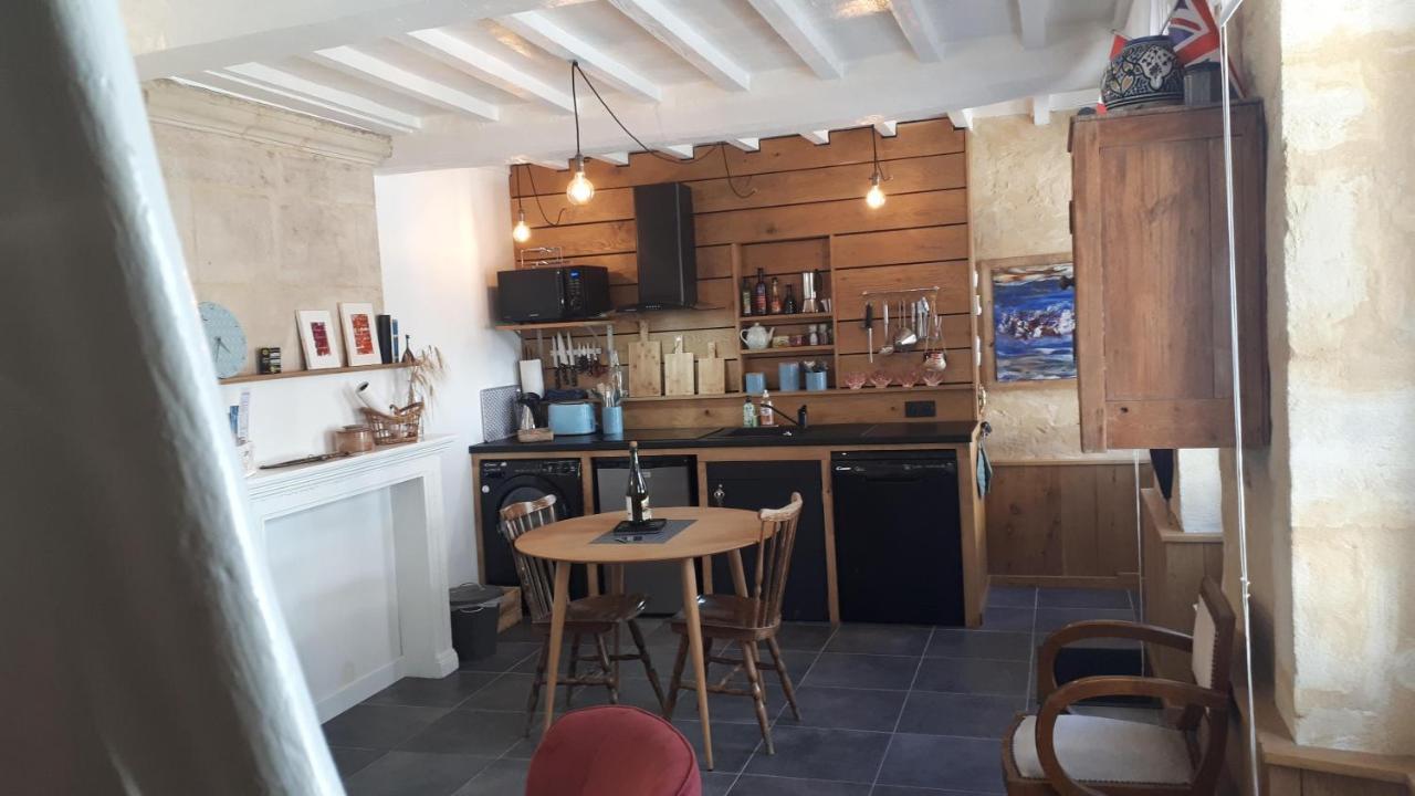 Maison Camille Port-en-Bessin-Huppain Εξωτερικό φωτογραφία