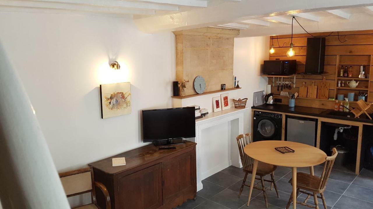 Maison Camille Port-en-Bessin-Huppain Εξωτερικό φωτογραφία